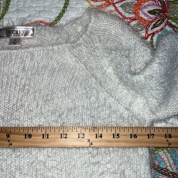 DECREE small snowdrift sweater super soft sparkly long sleeve cropped length NwT - Picture 5 of 10